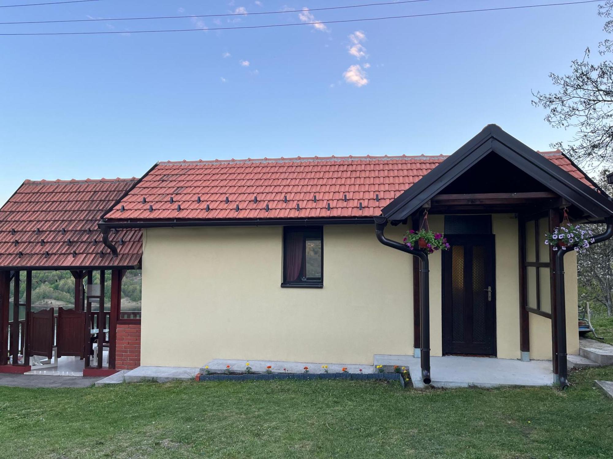 Apartman Jezero Vrutci Uzice Ngoại thất bức ảnh